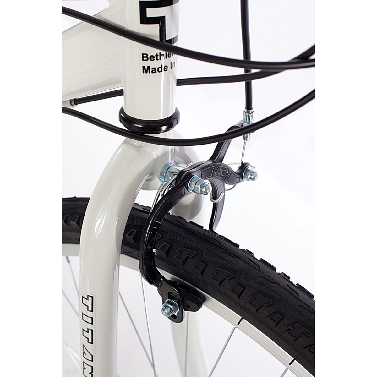 Titan Wildcat Women’s Mountain Bike – 18-Speed, White & Teal Frame